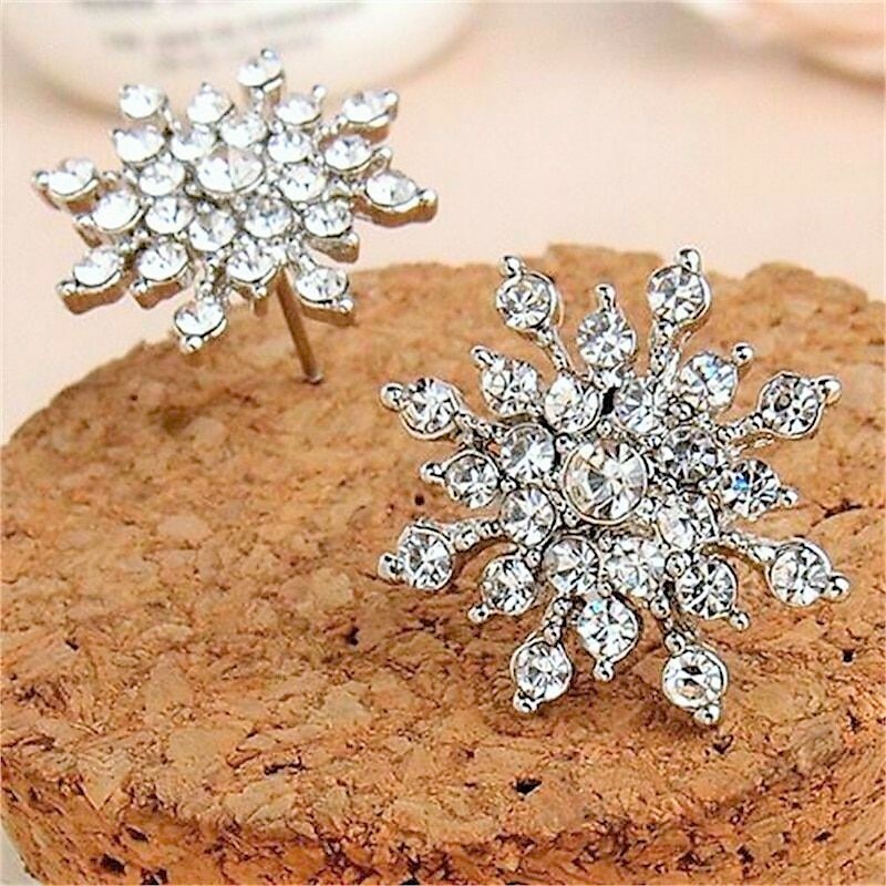 Sparkling STAR Rhinestone SNOWFLAKE Merry Christmas Betsey Johnson Earrings qt+2