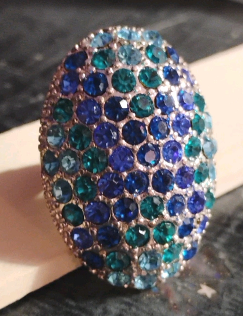 Sparkling SEA TONES! Sz 7 Stretch Large Blue Green/Blue Rhinestone Cocktail Ring