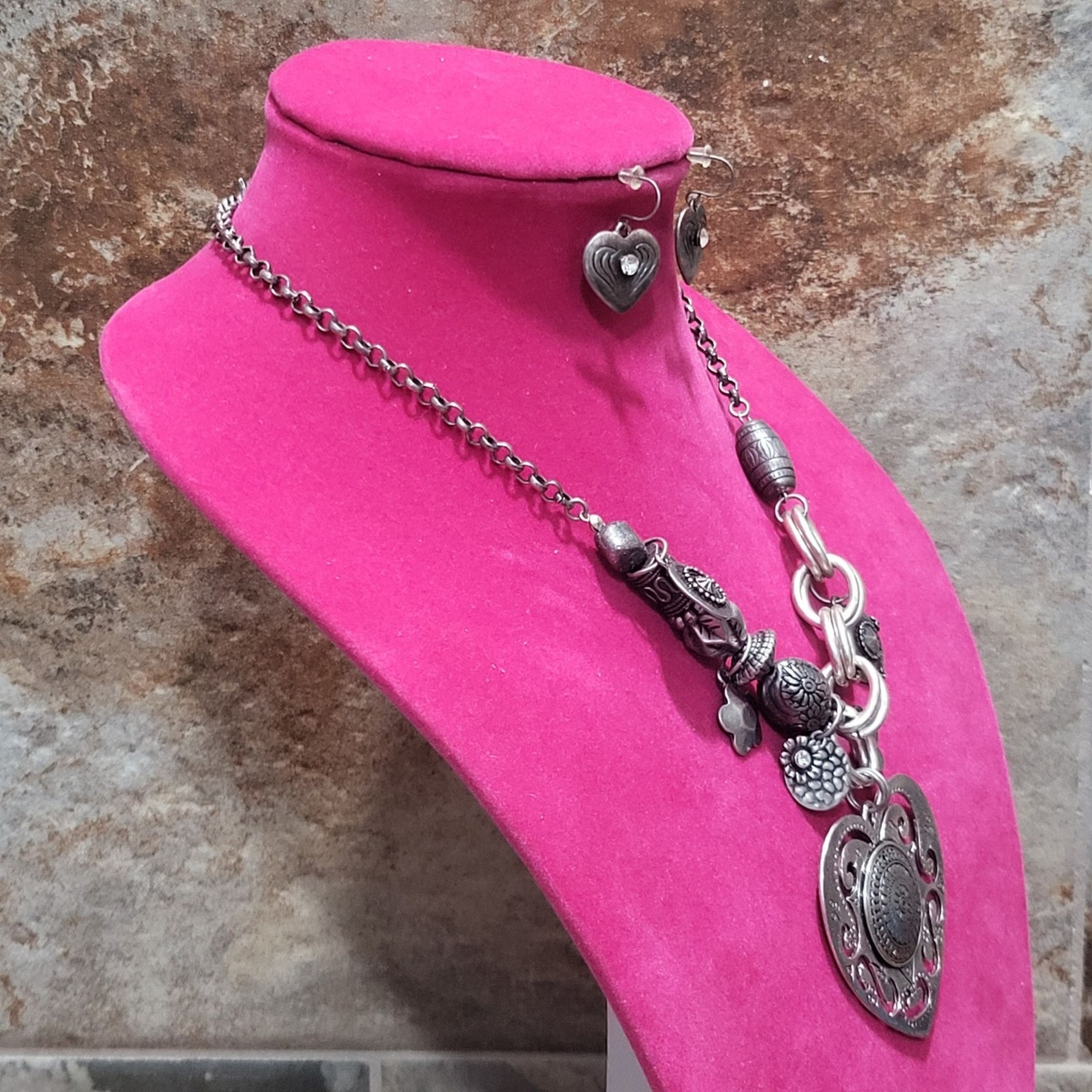 Silver Tone Heart Charm Necklace Earring Set Floral Accents