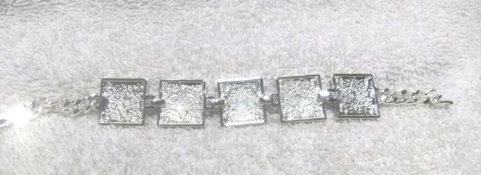 Montana Silversmiths Silver Green Engraved 4 Leaf Clover Bangle Bracelet NIB
