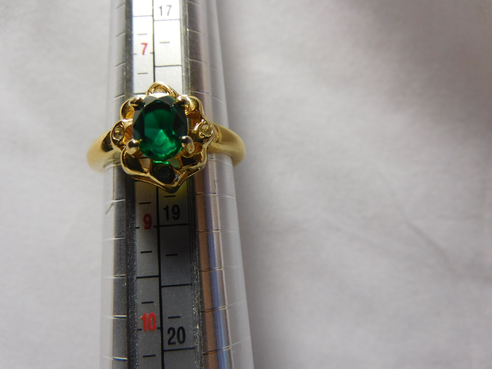 Beautiful Emerald Solitaire, With (2) Small Simulated Diamond Accent Stones