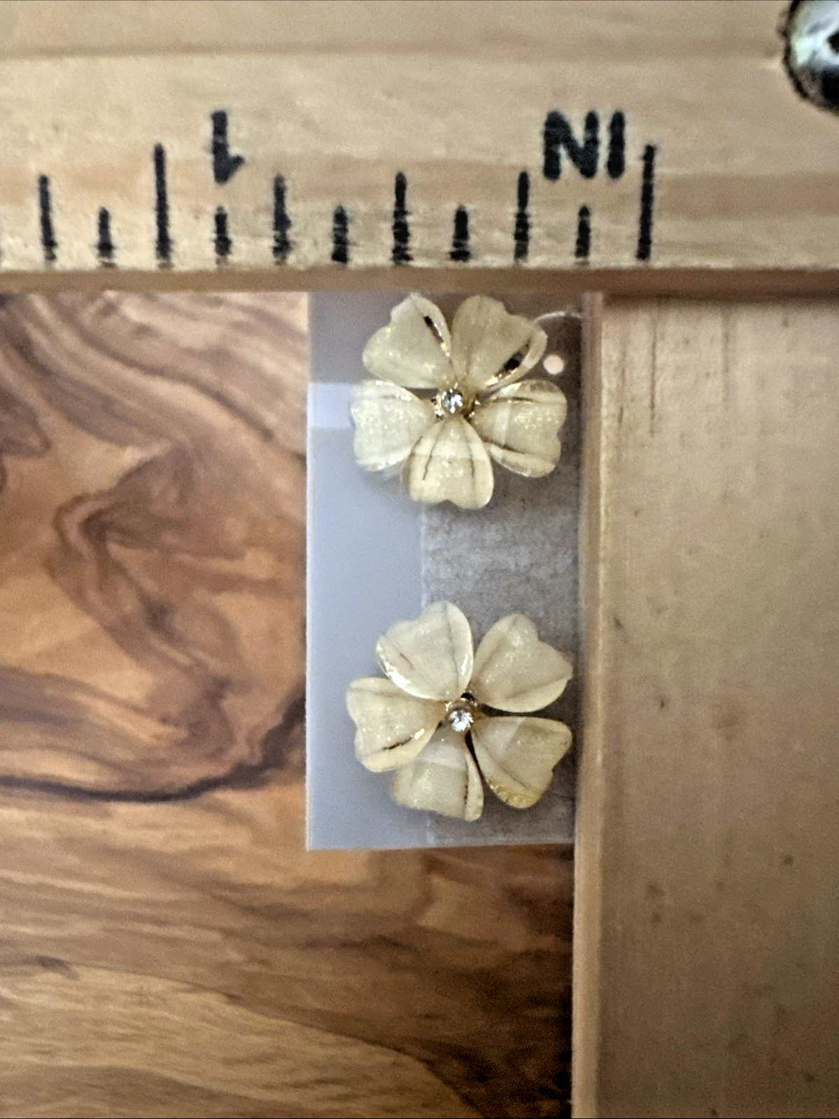 Lot Of 8 Pairs Flower Stud Earrings Mixed Variety Gorgeous!