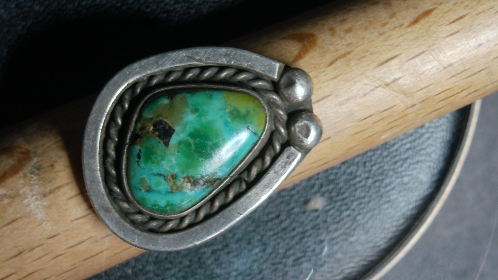 Vintage Navajo Style Turquoise Sterling Silver Ring Size 8 9.79g No Mark