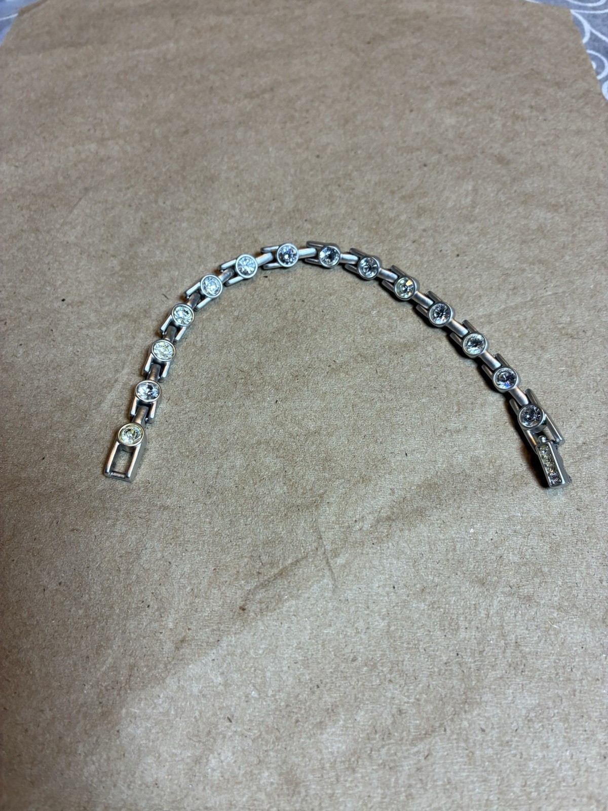 Vintage Swan Swarovski Clear Crystal Silver Tone Bracelet Brushed Silver 7″