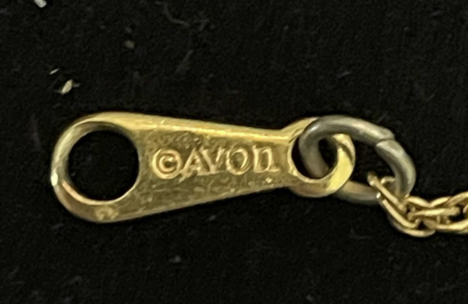 AVON SignedPink Stone Pendant on Goldtoned Chain. Gift Box