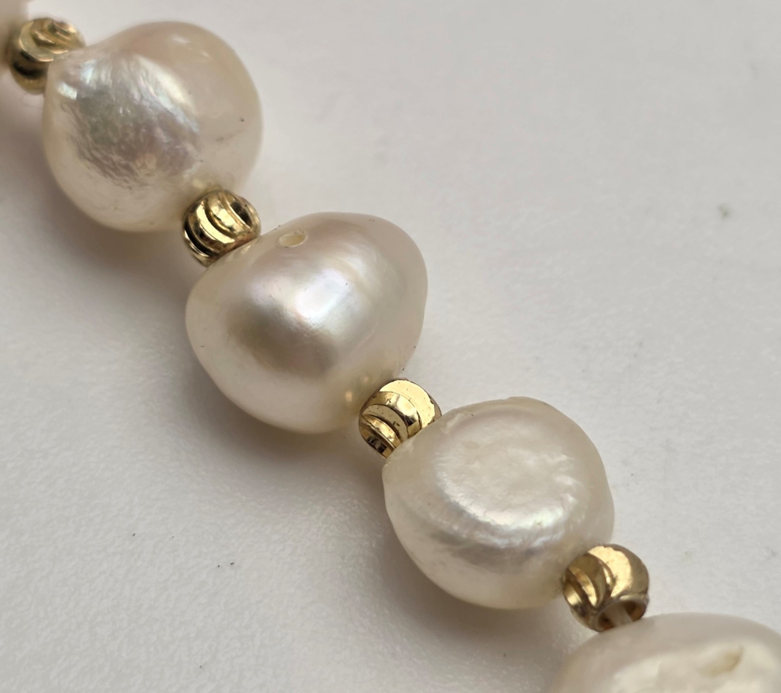 Natural Freshwater Baroque Pearl Bracelet Gold Tone CZ Toggle 7 In 9.1mm