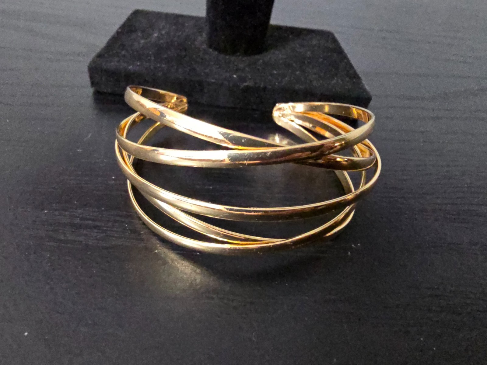 Mixed metal materials and colors Lot of 10 bracelets