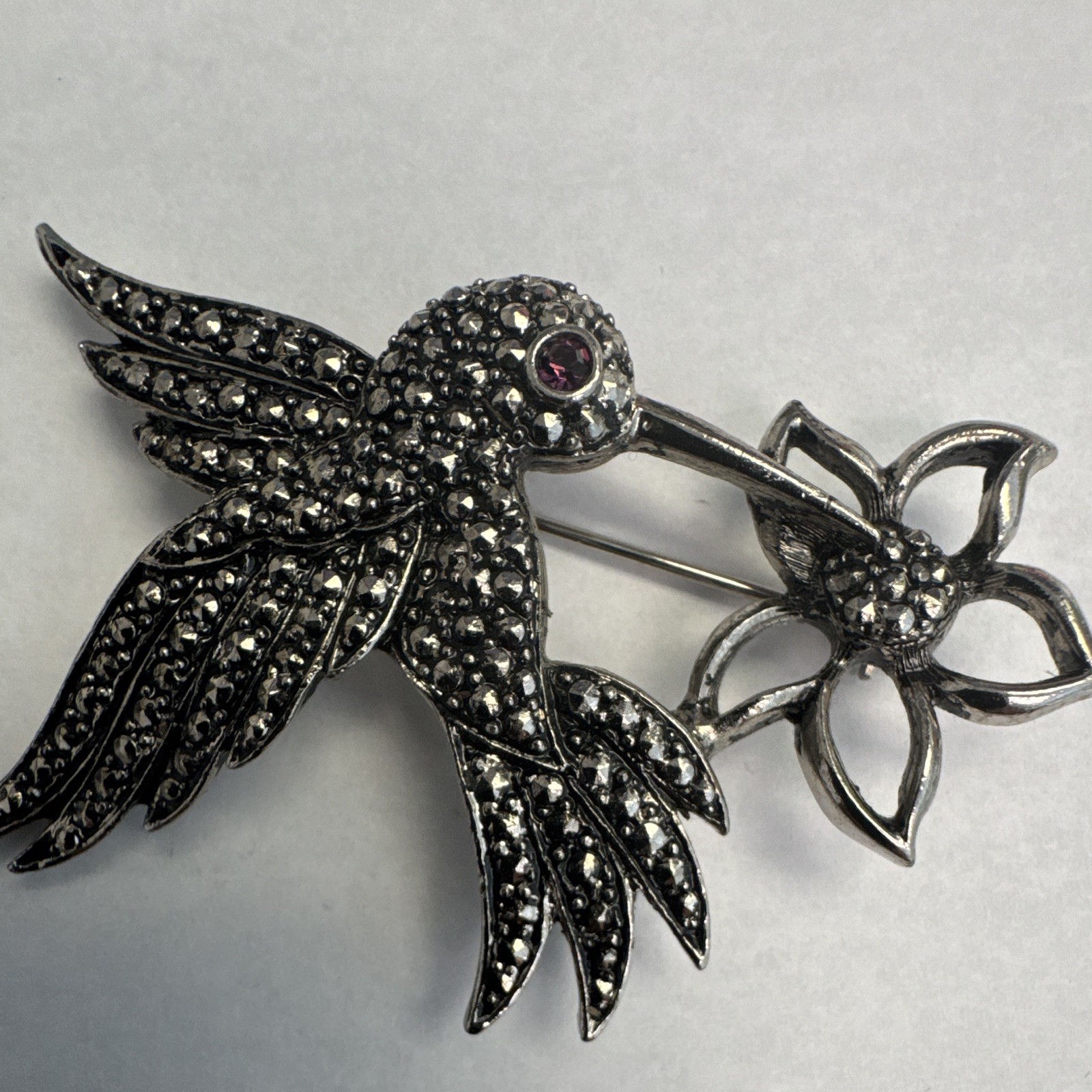 Avon Signed Hummingbird & Flower Brooch Pin Silver Tone Clear Pavé 2.5in