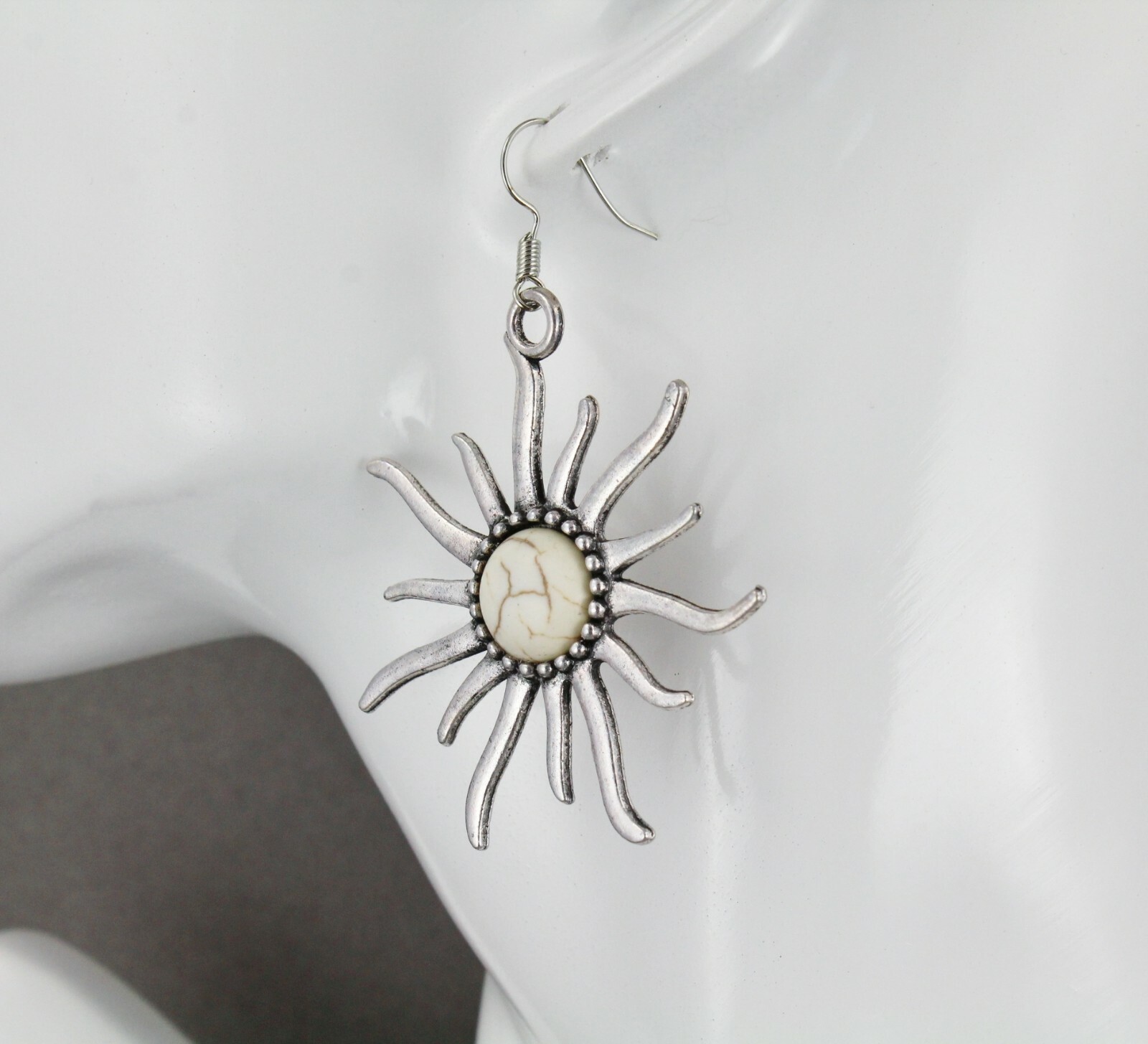 silver sun earrings cream center bead dangle lightweight 2.5″ long long rays