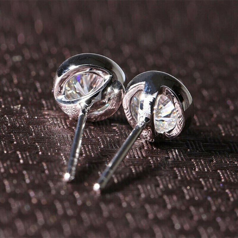 Stunning New Silver Plated 7mm Clear White Round Bezel Set CZ Stud Earrings