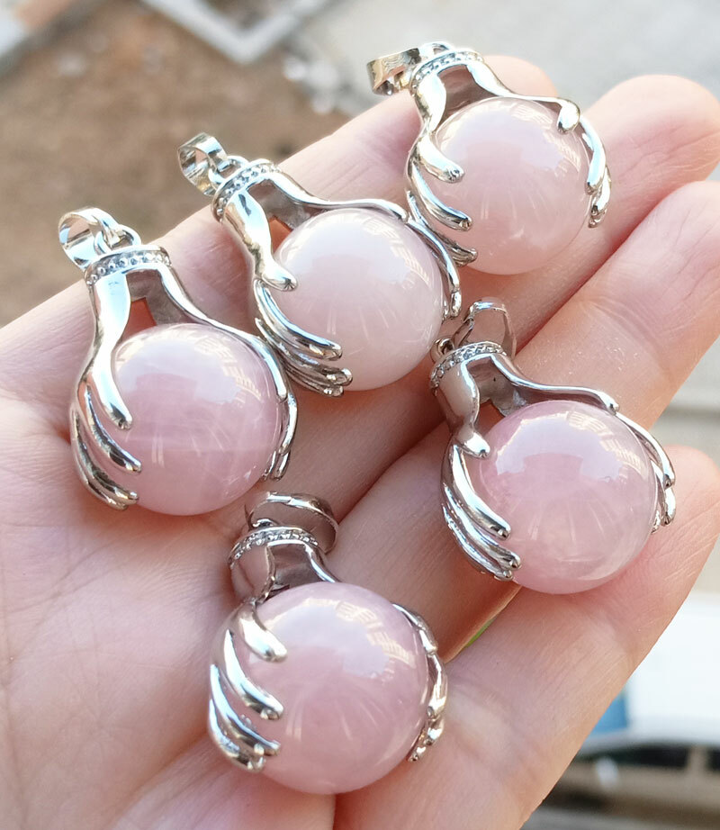 10pcs Rose Quartz Gems stone Hand Pendants Chakra Reiki Healing Amulet