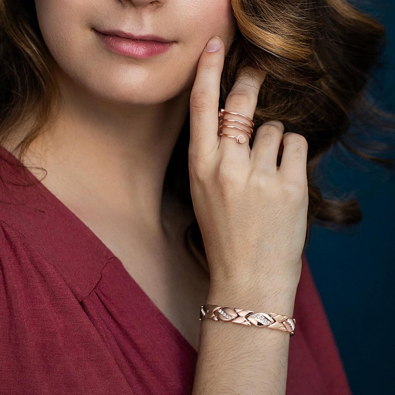 Adjustable Copper Magnetic Bracelet for Women – 99.9% Pure Rose Gold Elegance