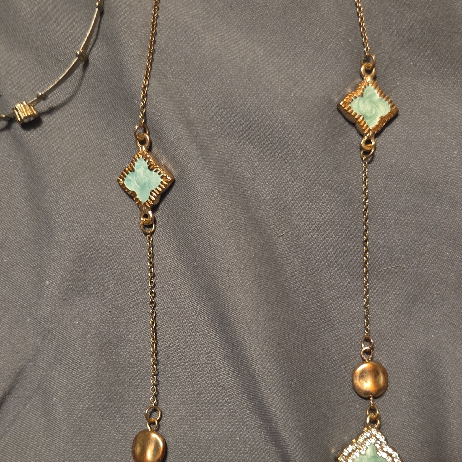 Gold Tone Teal Clover Bracelet &19″ Necklace Jewelry Set with Rhinestone Accents