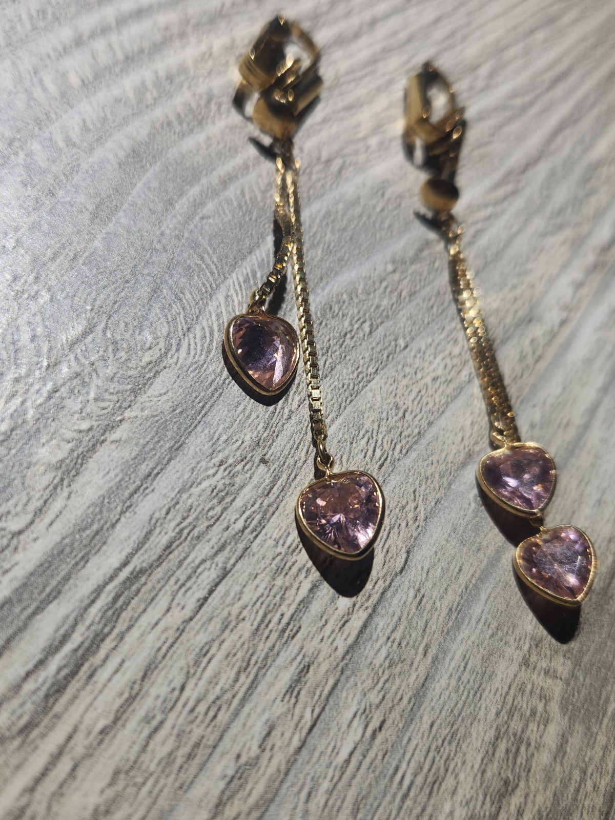 Umbranded Gold Tone Pink Heart Shaped Drop Clip On Earrings 💓