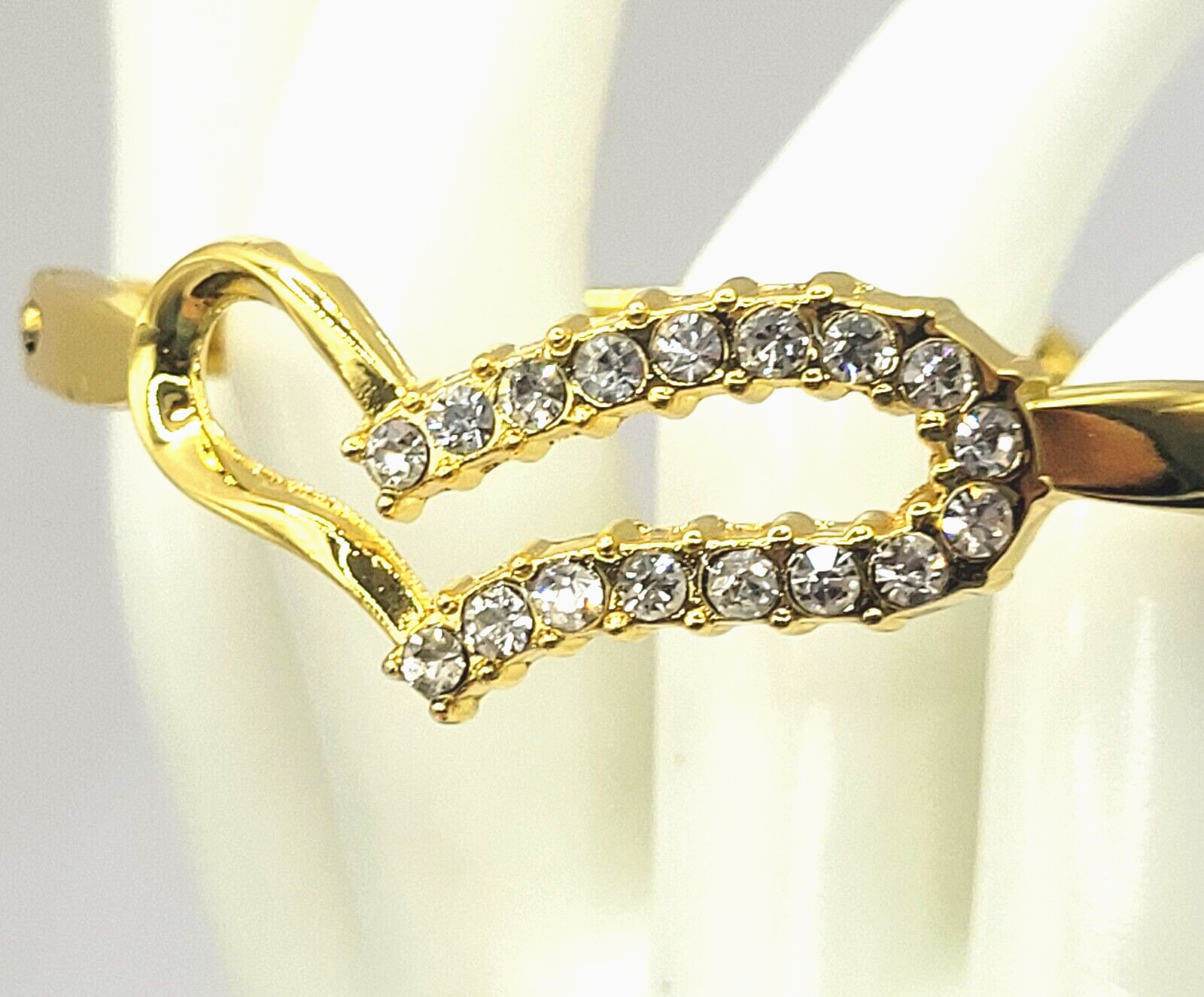 Austrian Crystal Rhinestones Modern Art Deco Heart Bracelet Gold Tone 8 Inch