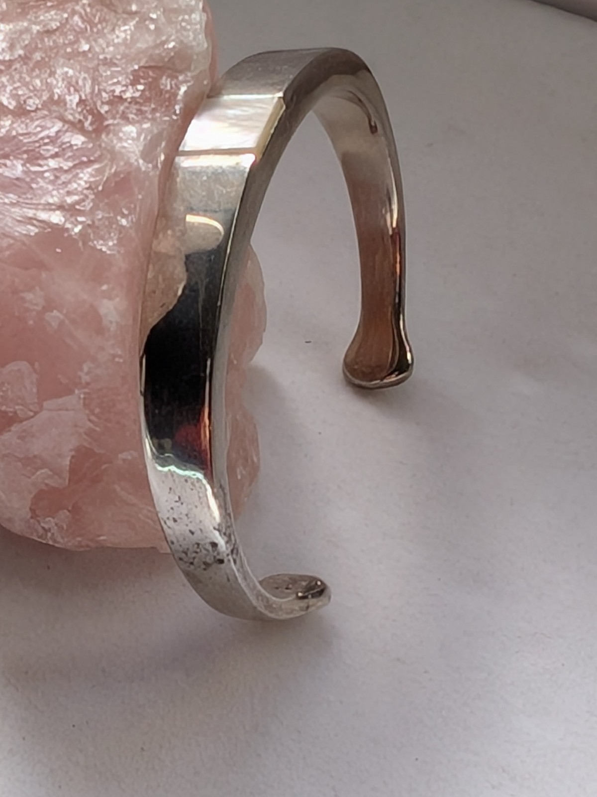 Vintage Silver Tone Solid Open SLIM Cuff Bracelet MOP centre 30g Dia 60x 45mm