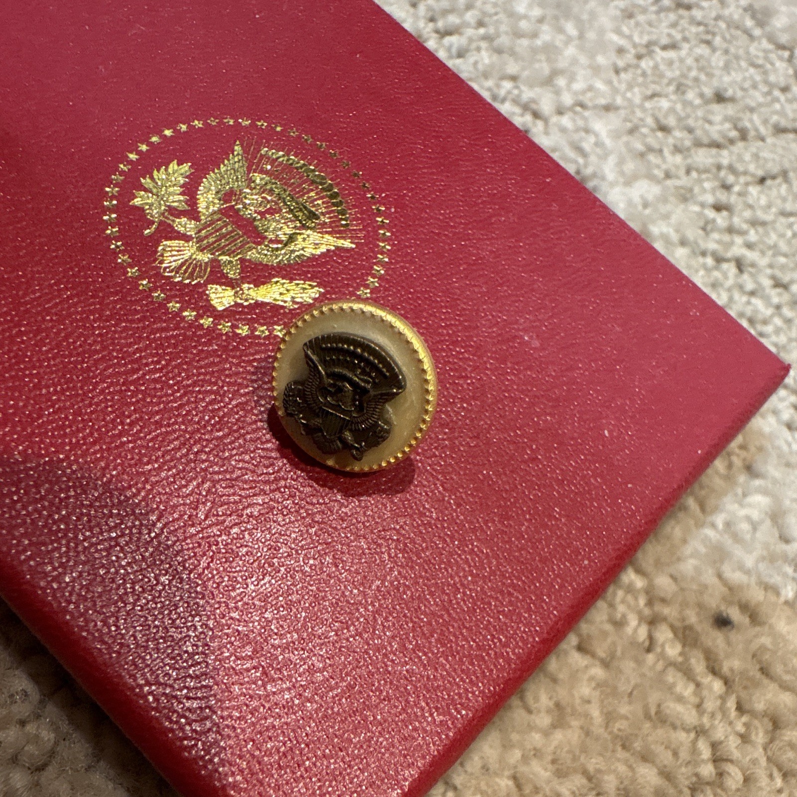 Presidential Seal Stud Earrings Gold Tone(Not gold) w/ Original Presentation Box