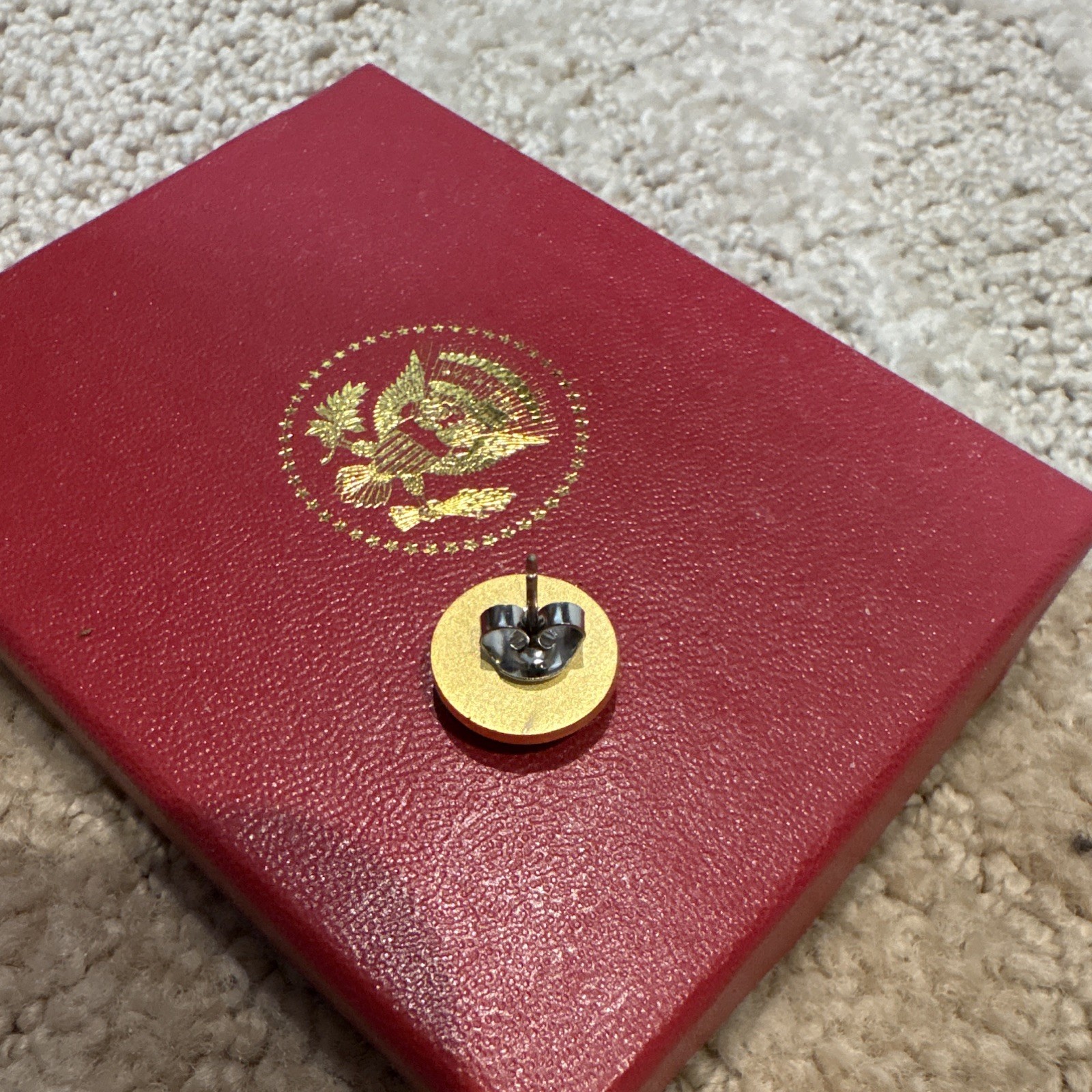Presidential Seal Stud Earrings Gold Tone(Not gold) w/ Original Presentation Box