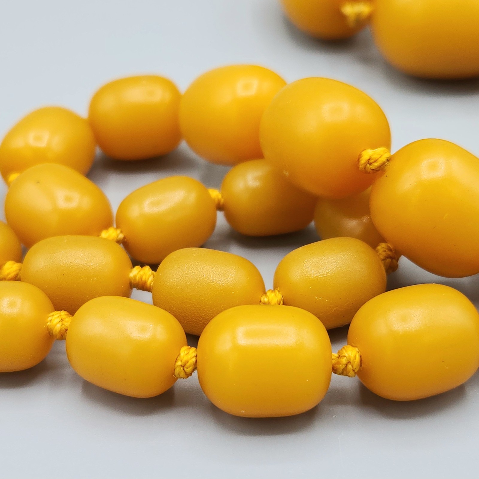 VTG Large Amber Butterscotch Faturan Composite Bakelite Bead Necklace 32″ 108.8g
