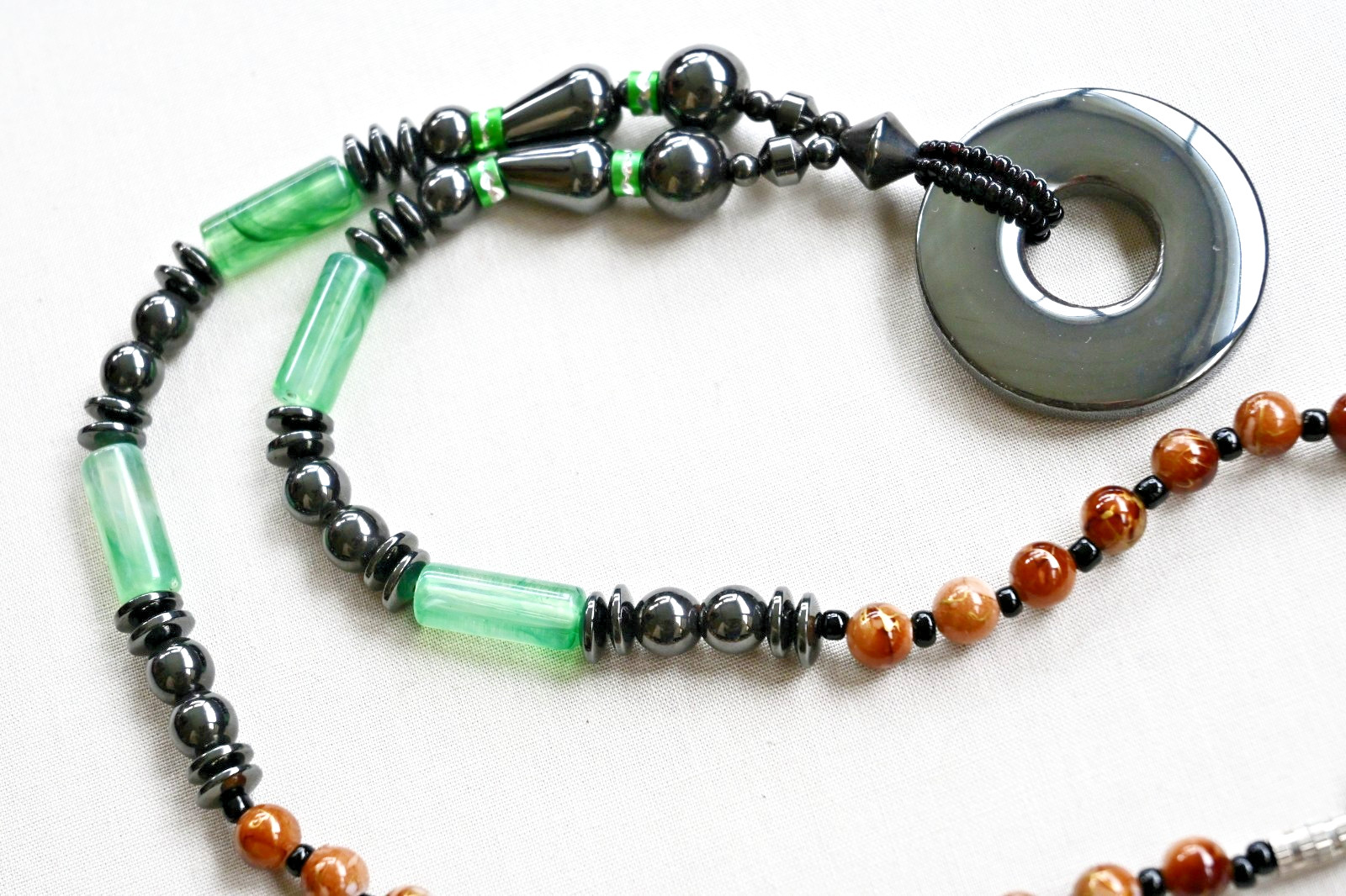 Synthetic Magnetic Hematite Glass Seed Bead Plastic Resin Beaded Necklace Unisex