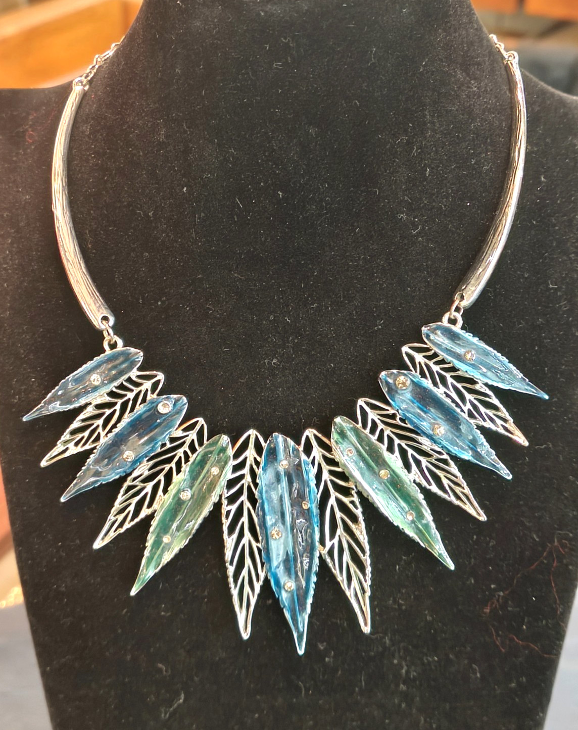 Dolce Vita Paris Signature Enamel Leaf Rigid Choker Necklace