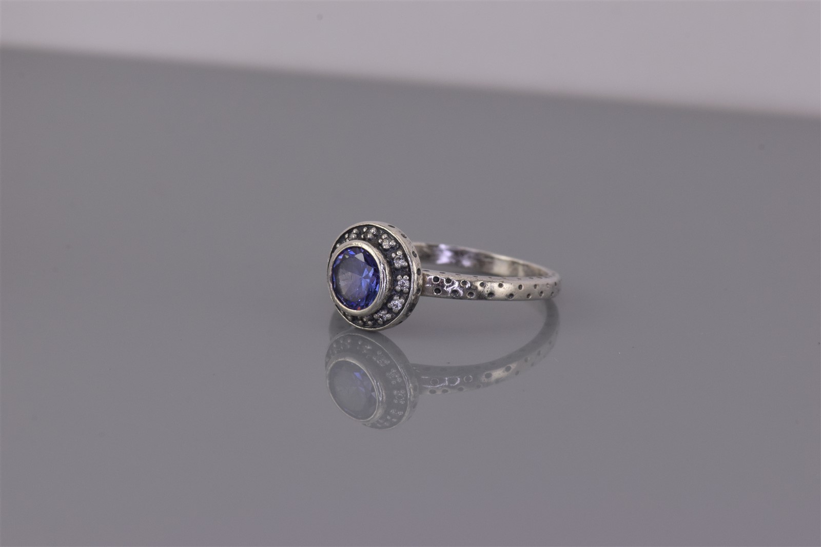 Sterling Silver Purple Tanzanite Diamond Halo Speckled Band Ring 925 Sz: 8