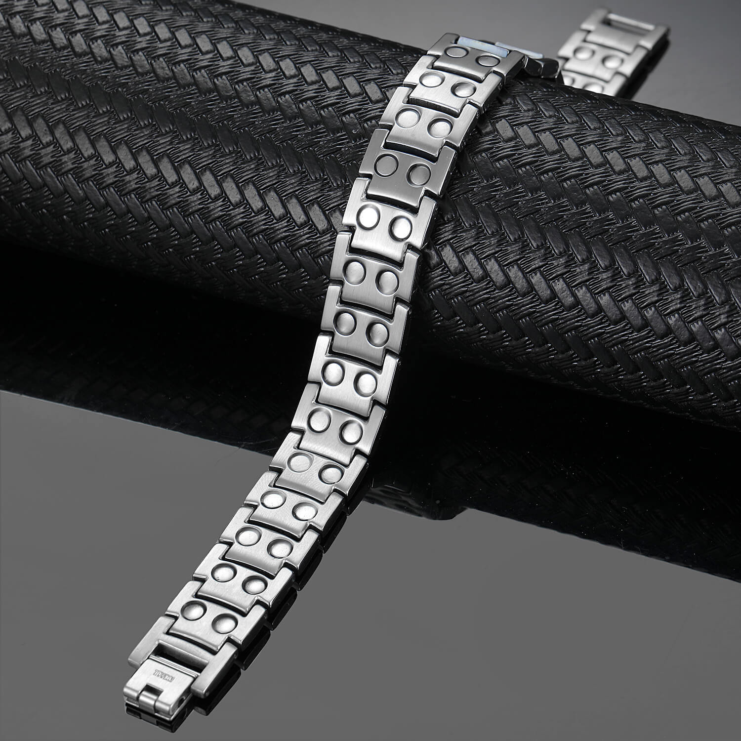 Nice Magnetic Bracelet Balance Energy Power Stress Anxiety Relief Healing Joy