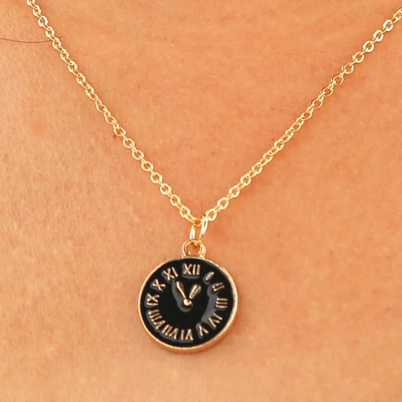 European Cothic Punk Vintage Clavicle Black Clock Tiny Time Steampunk Pendant