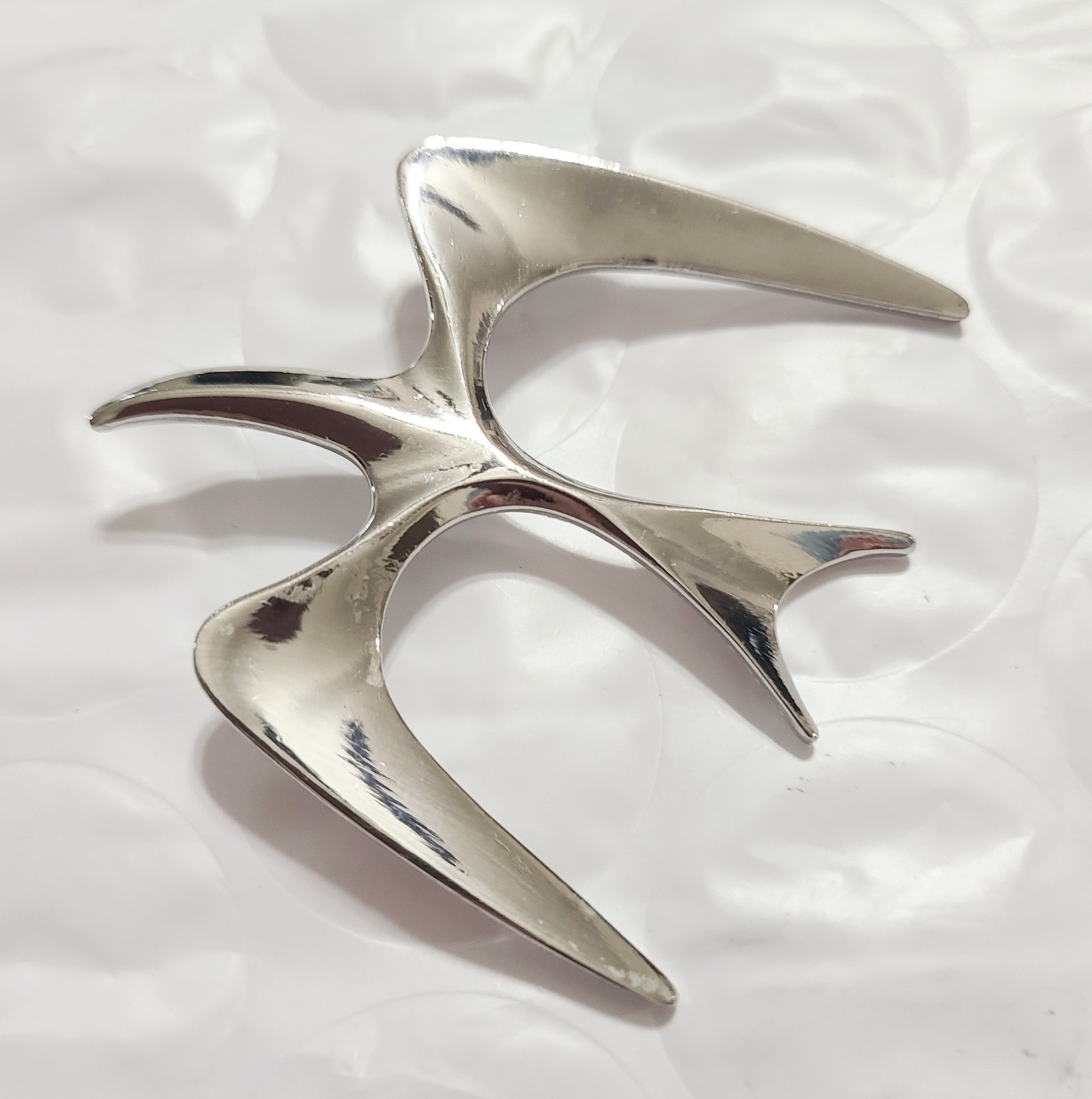Sarah Coventry Signed Vintage Flying Swallowtail Brooch In A Shiny Silver Tone