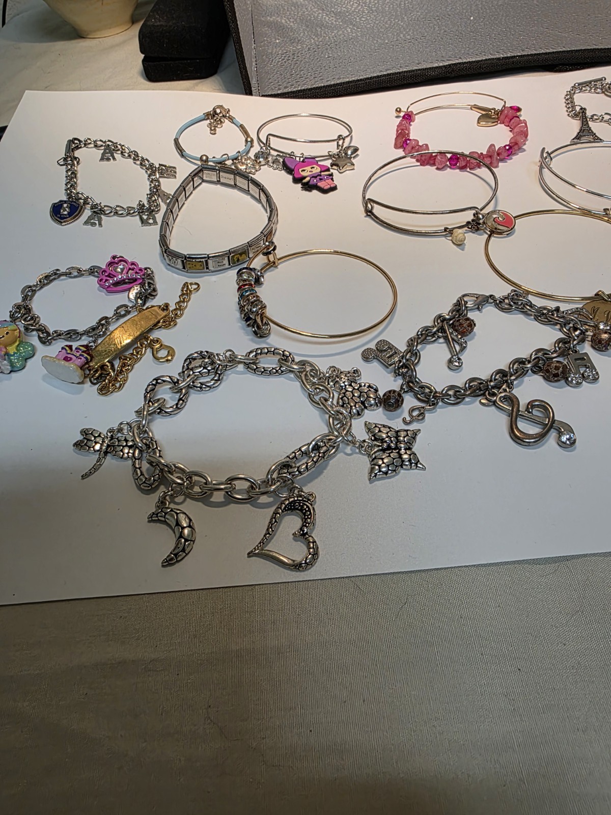 Bracelet Lot Costume Fashion Charm Bracelets Vintage To Now Mixed Materials