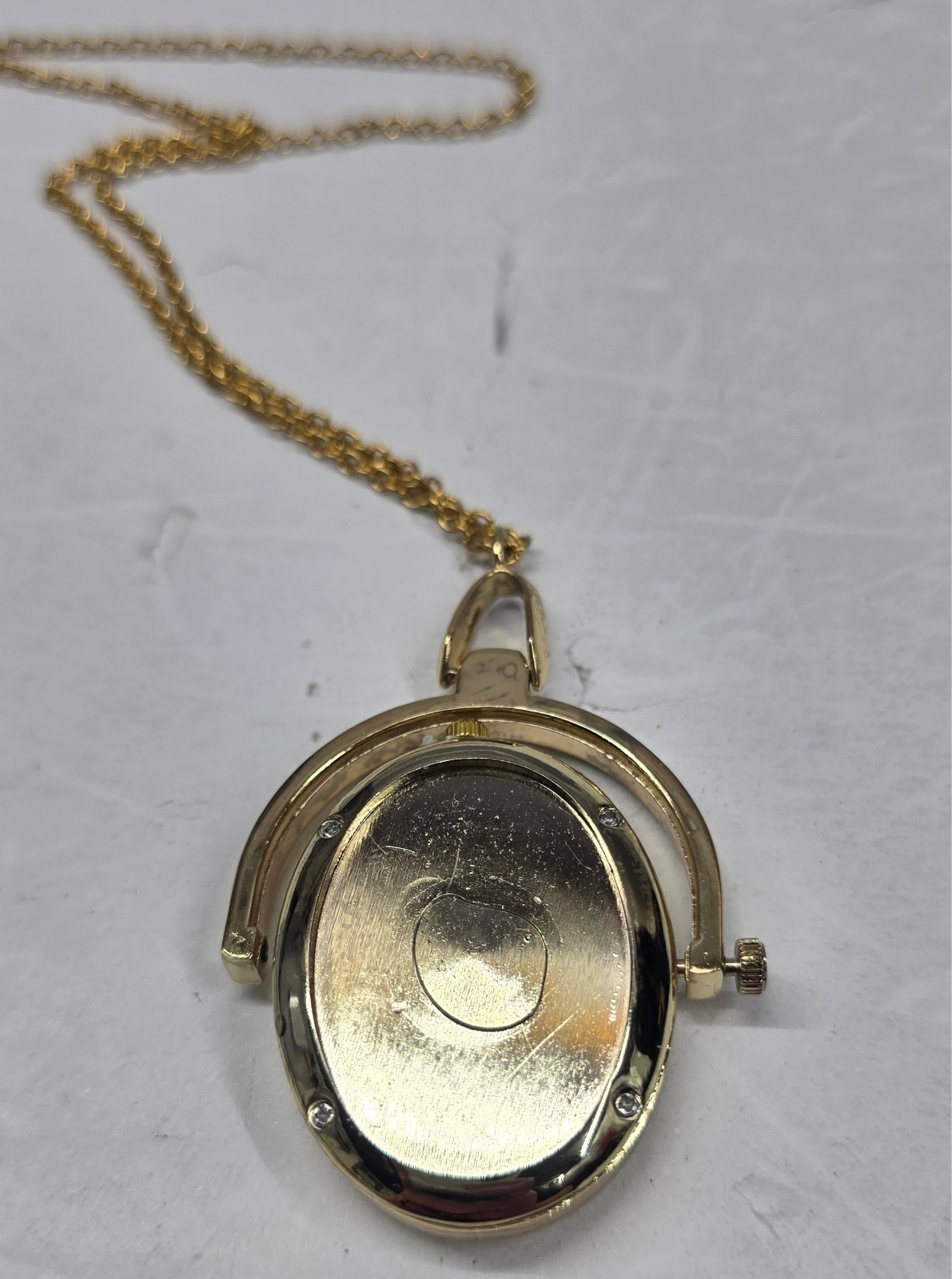Gold Toned Round Quartz Watch Pendant Necklace Chain Analog Small Clock