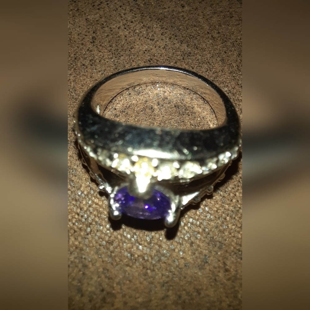 Heart purple amethyst faux gemstones ring silvertone size 5 US cocktail