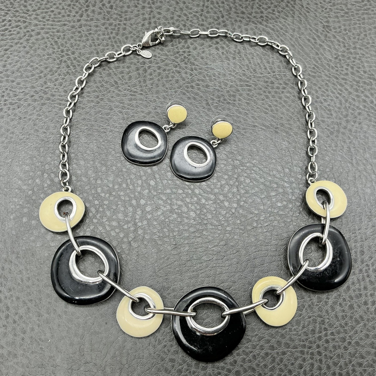 Premier Designs Black Cream Geometric Circle Necklace Earrings Set Silver Tone