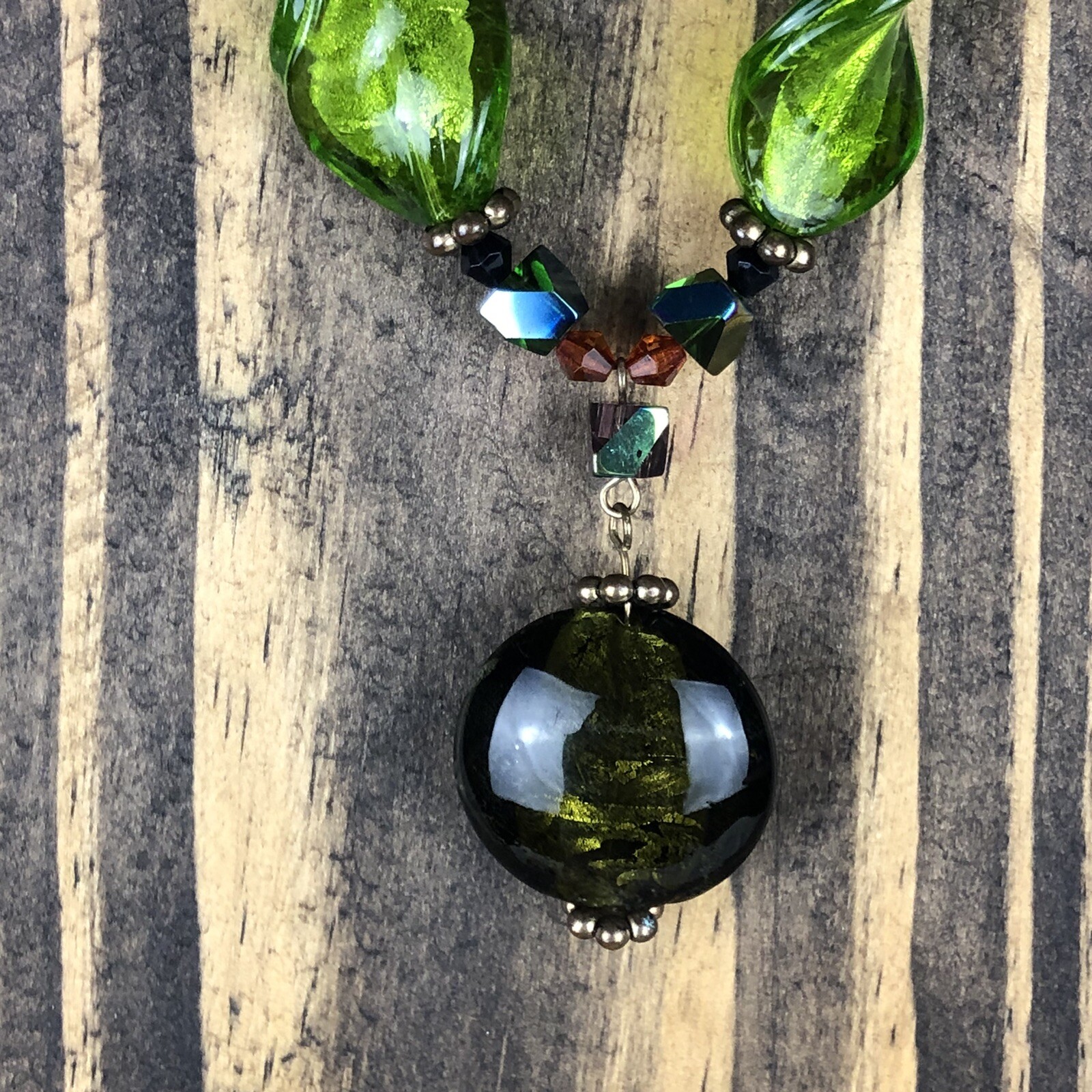 Green Multicolor Pendant Beaded Fashion Necklace