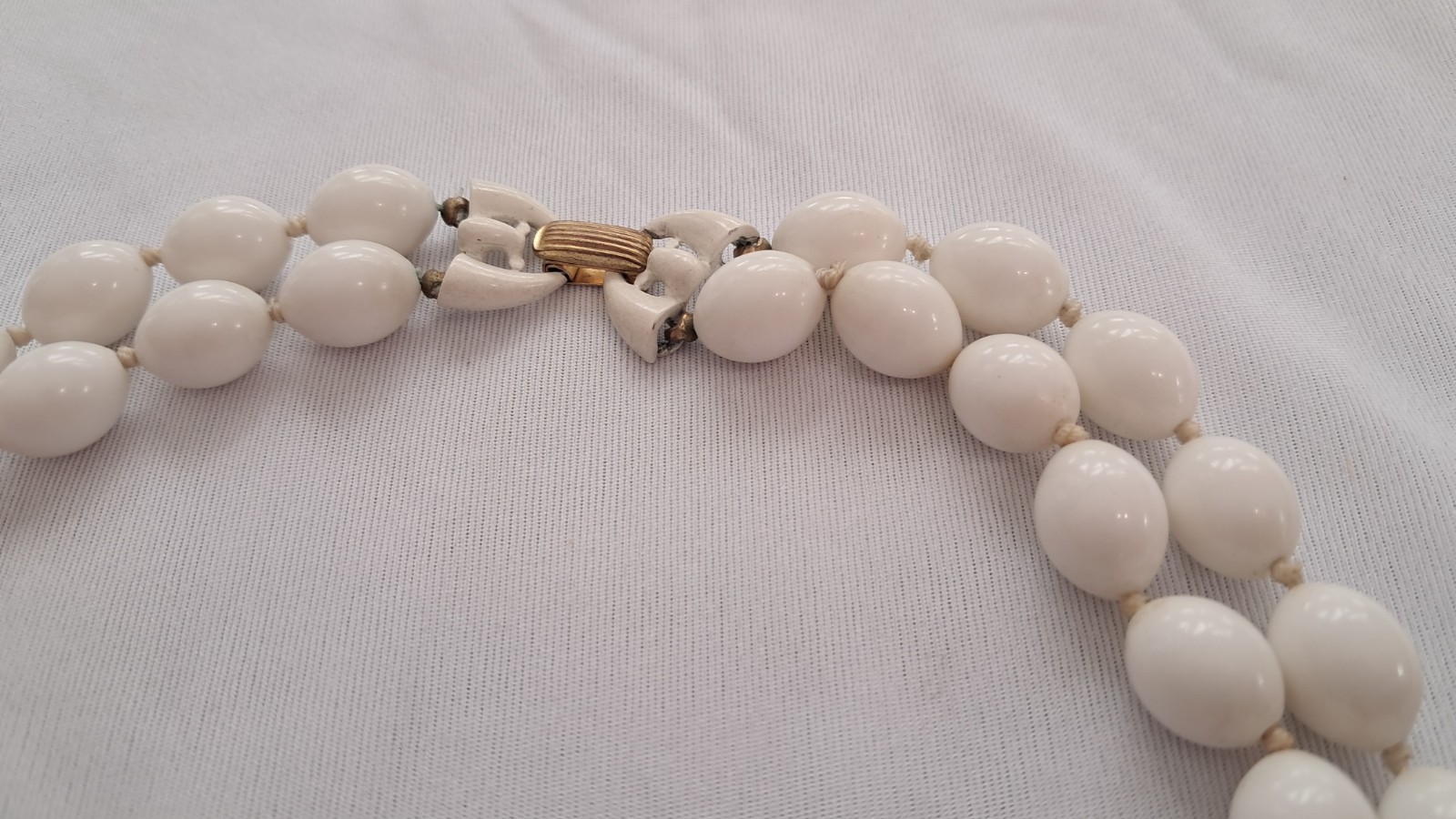 CROWN TRIFARI Vintage Double Strand White Bead Necklace Signed Jewelry Lucite