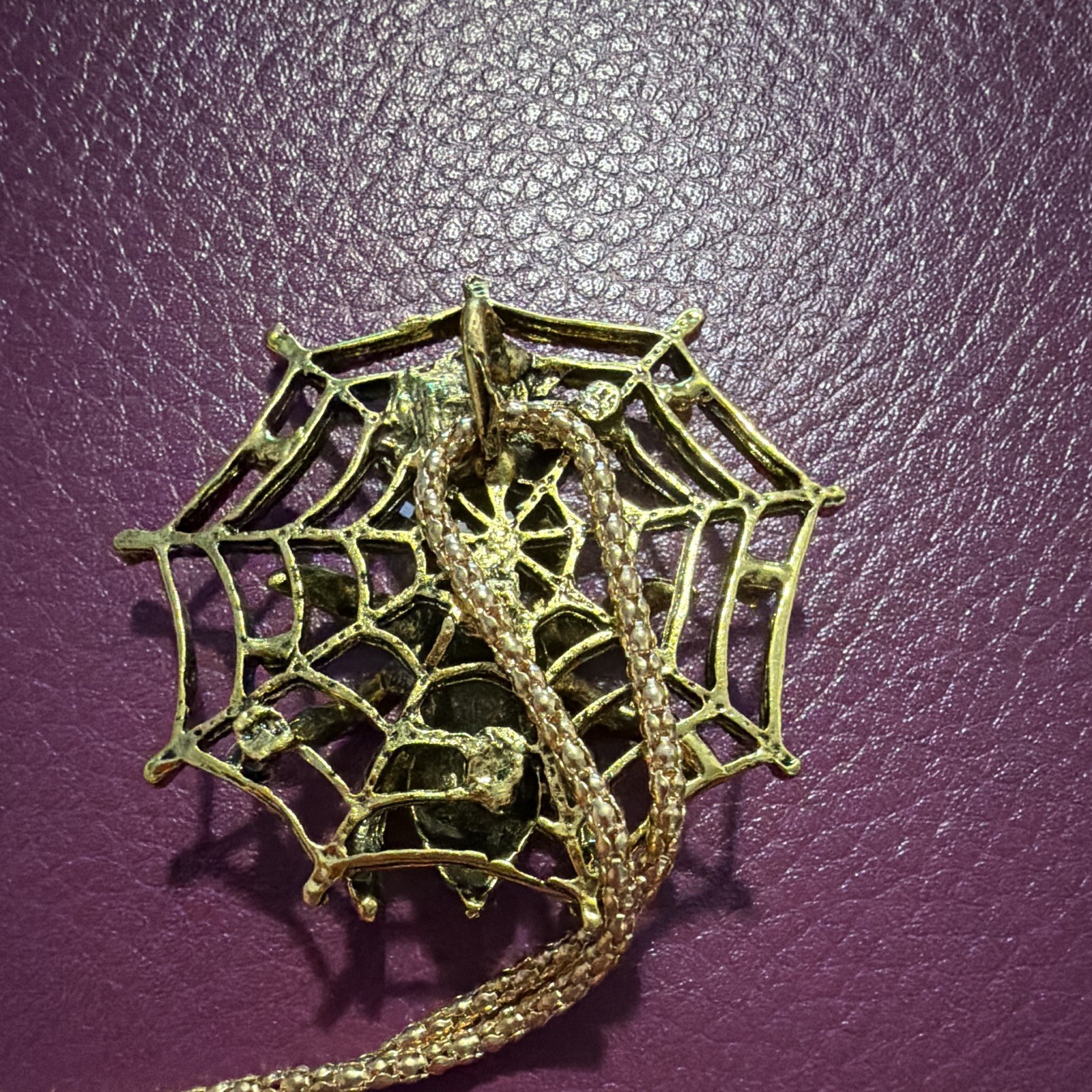 Gold Tone Spider Web Spider Pendant Necklace Red Blue Rhinestone Rope Chain