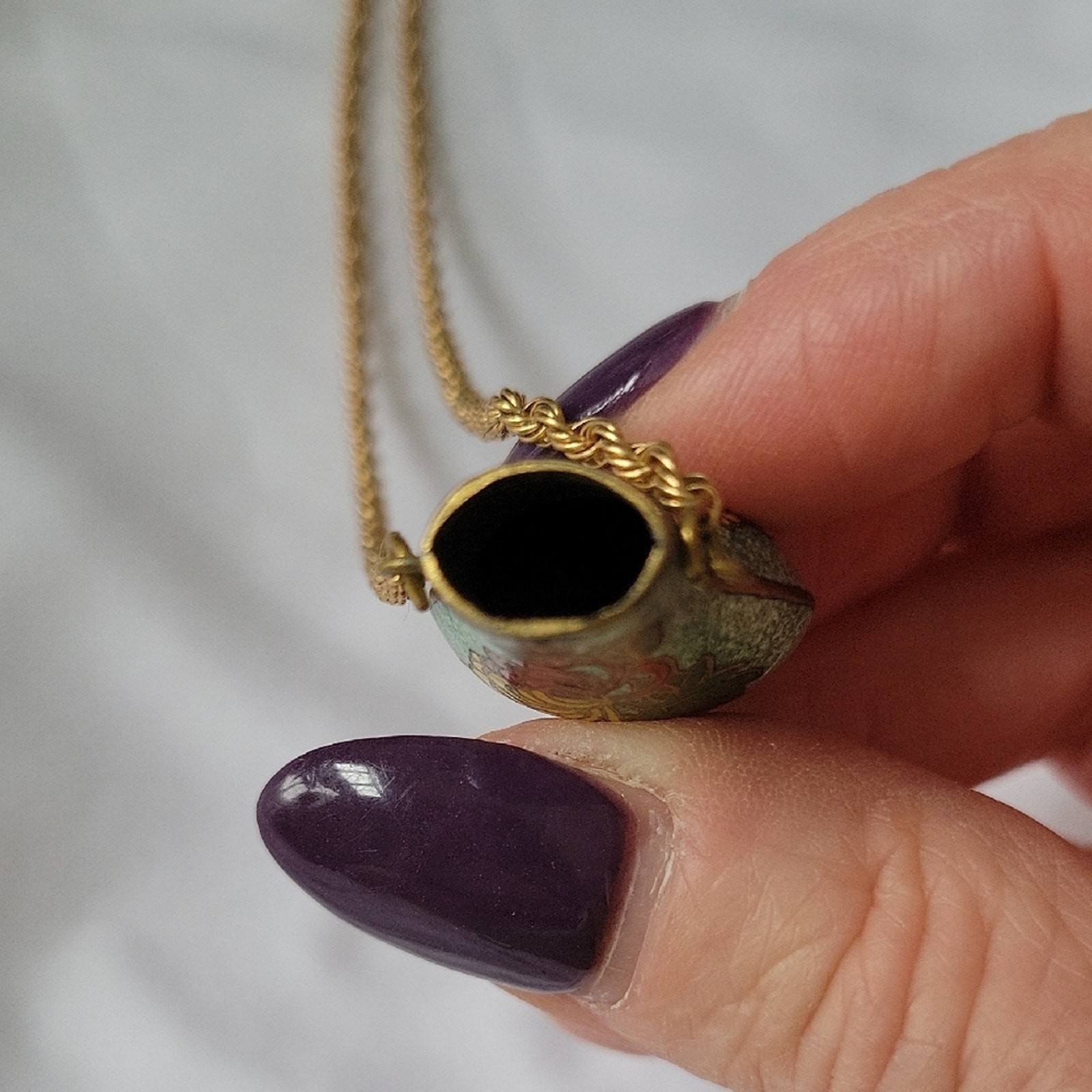 Vintage Cloisonne Vase Pendant Necklace