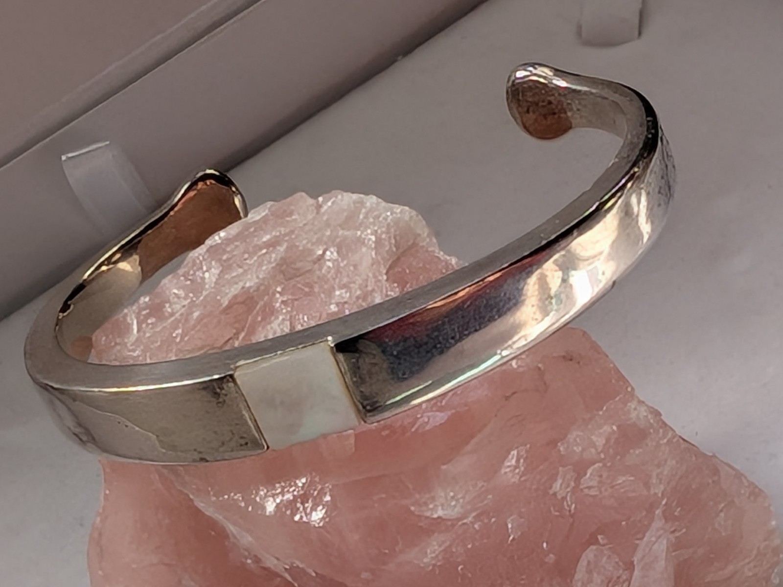 Vintage Silver Tone Solid Open SLIM Cuff Bracelet MOP centre 30g Dia 60x 45mm