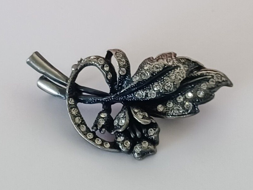Flower Leaves Floral Rhinestone Brooch Pin Pendant