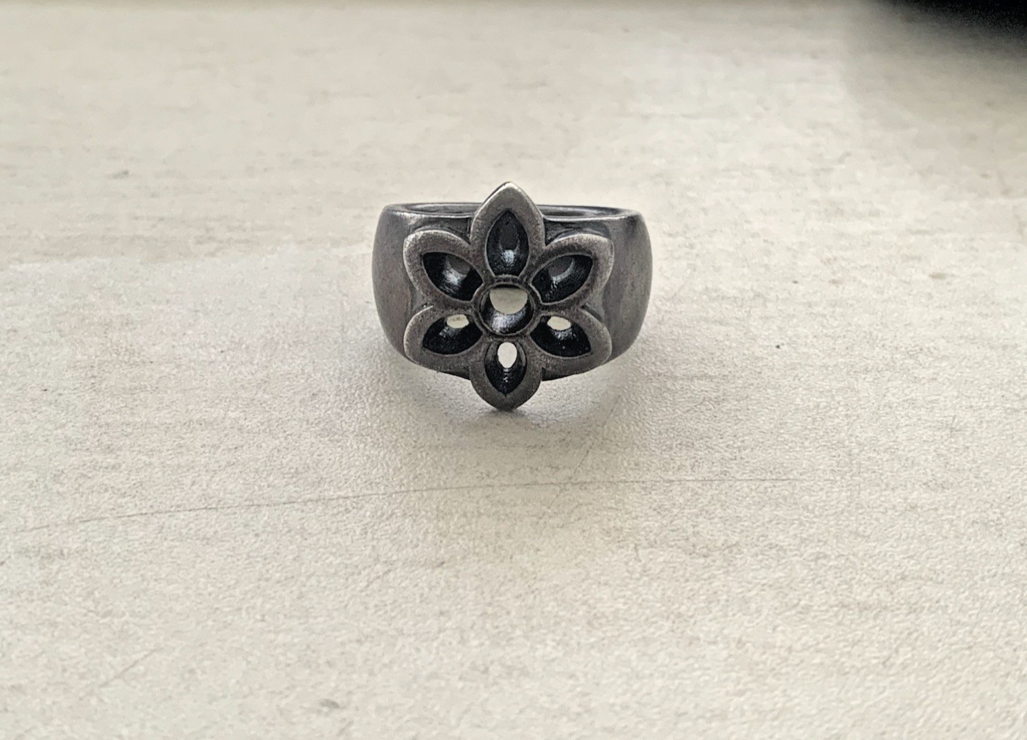 Good Art Hlywd Model19 Large Ring – Sterling Silver