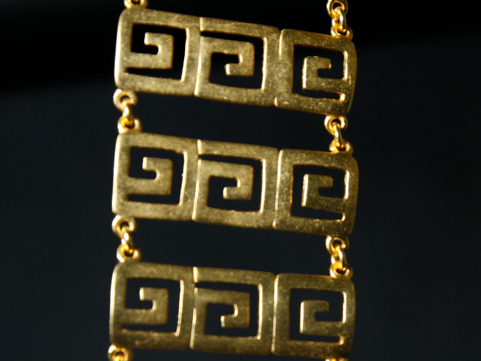 Reproduction Pre-Colombian Jewelry: Gold Spiral Cuff Bracelet (1249-30-G04) 10UR