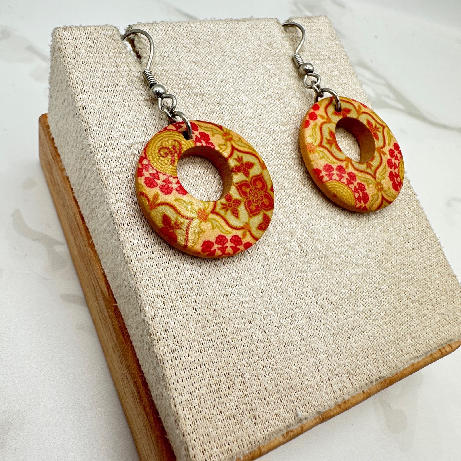 Vintage Disney Boho Red Floral Wood Dangle Earrings Open Circle Folk Art Moana