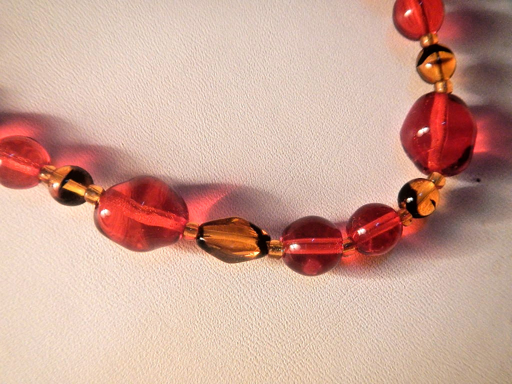 Vintage Donna Dressler Red & Amber Tortoise Style Art Glass Bead Necklace