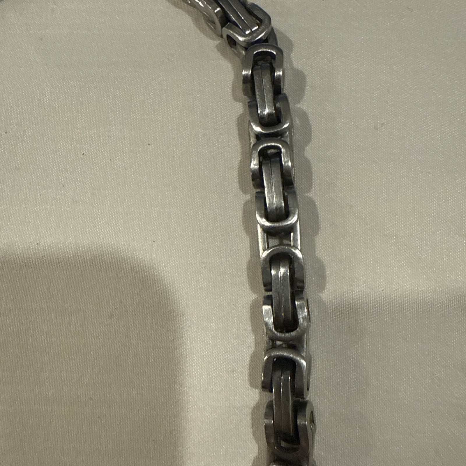 20 INCH LENGH STAINLESS STEEL SILVER BYZANTINE TURKISH BOX NECKLACE