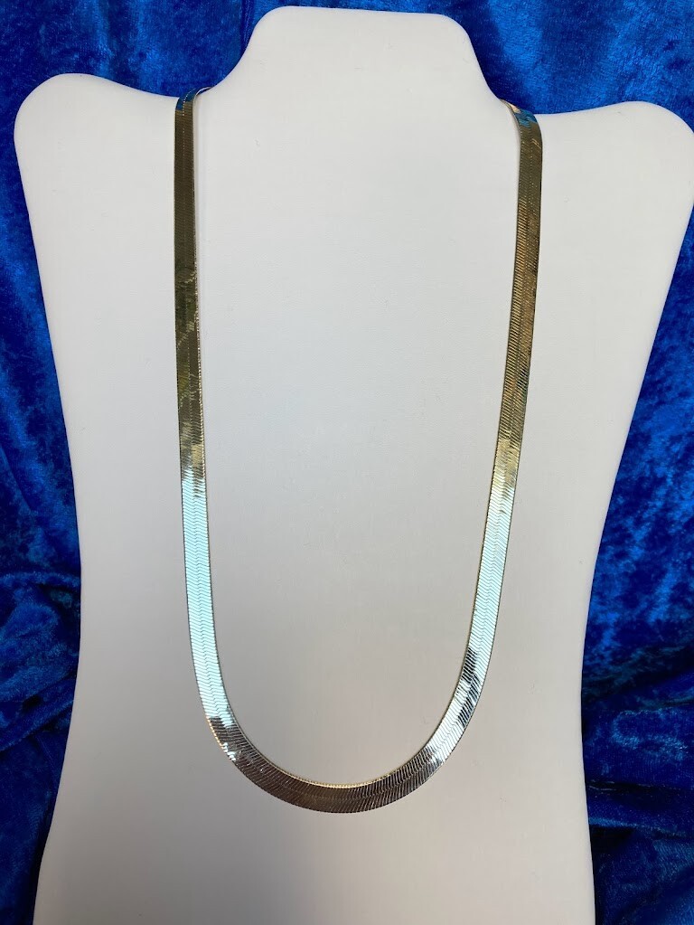 925 Sterling Silver Herringbone Chain Necklace ~Length 17.5″ ~ 4mm Wide ~Wt 9.1g