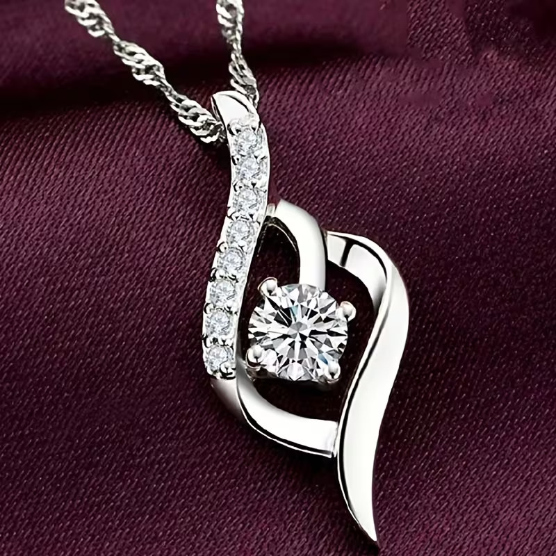 Fashionable Elegant Women’s Faux Gem Stone Pendant Necklace – Any Occasion