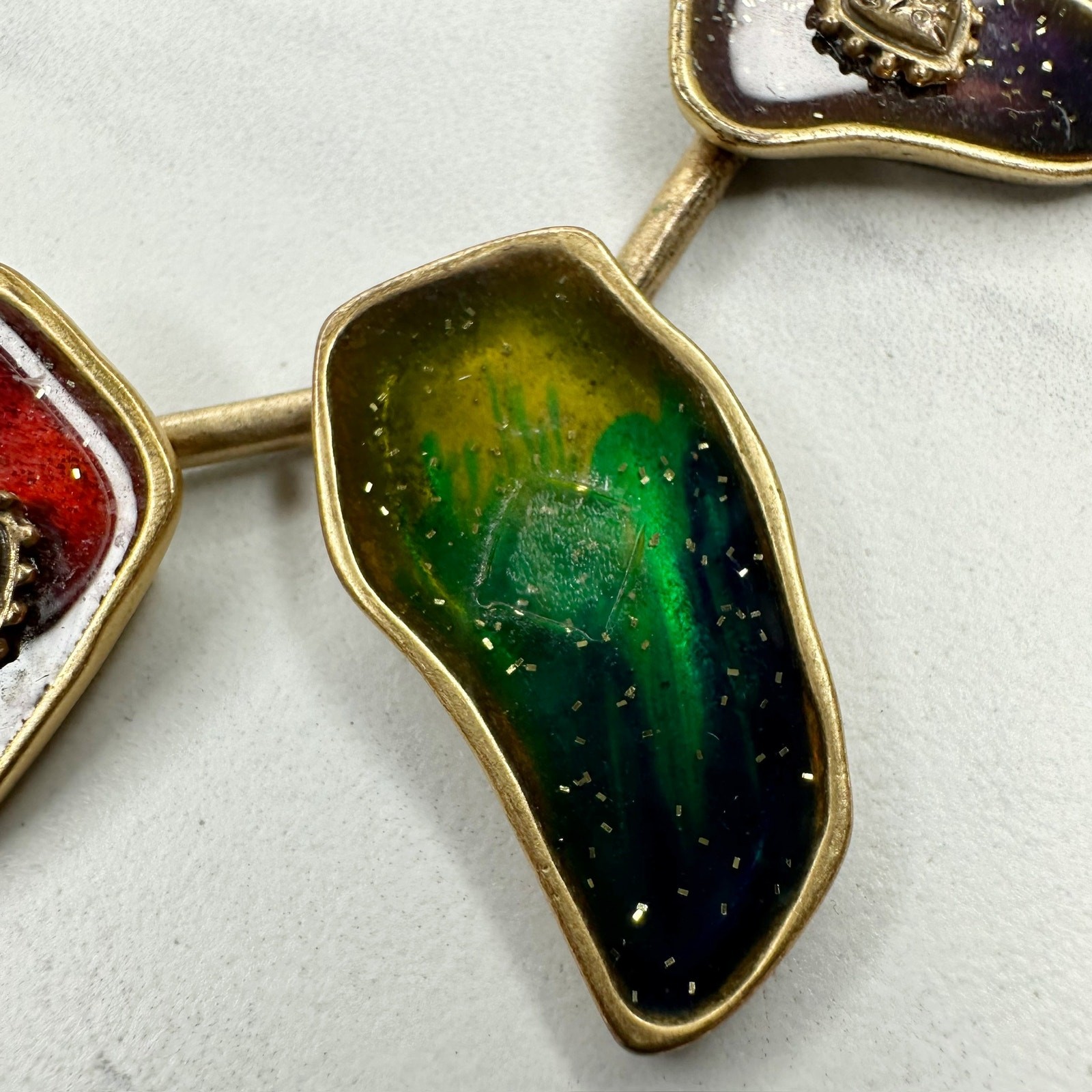 Chico’s Multicolor Resin Organic Shape Bib Necklace Gold Tone Bar Link