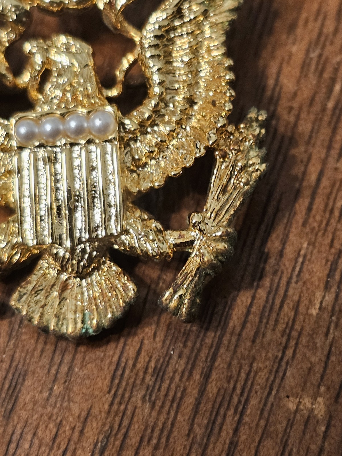 Ann Hand Great Seal Seal Of The United States Pin Brooch Gold Tone Faux Pearl