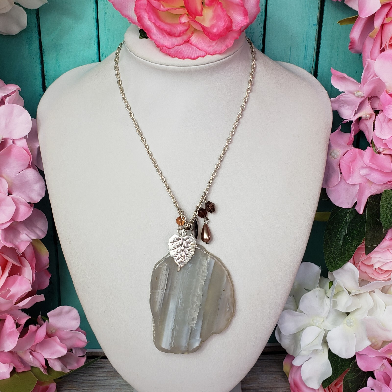 Gray Agate Slice Pendant Necklace Natural Stone Charm Boho Chain Jewelry