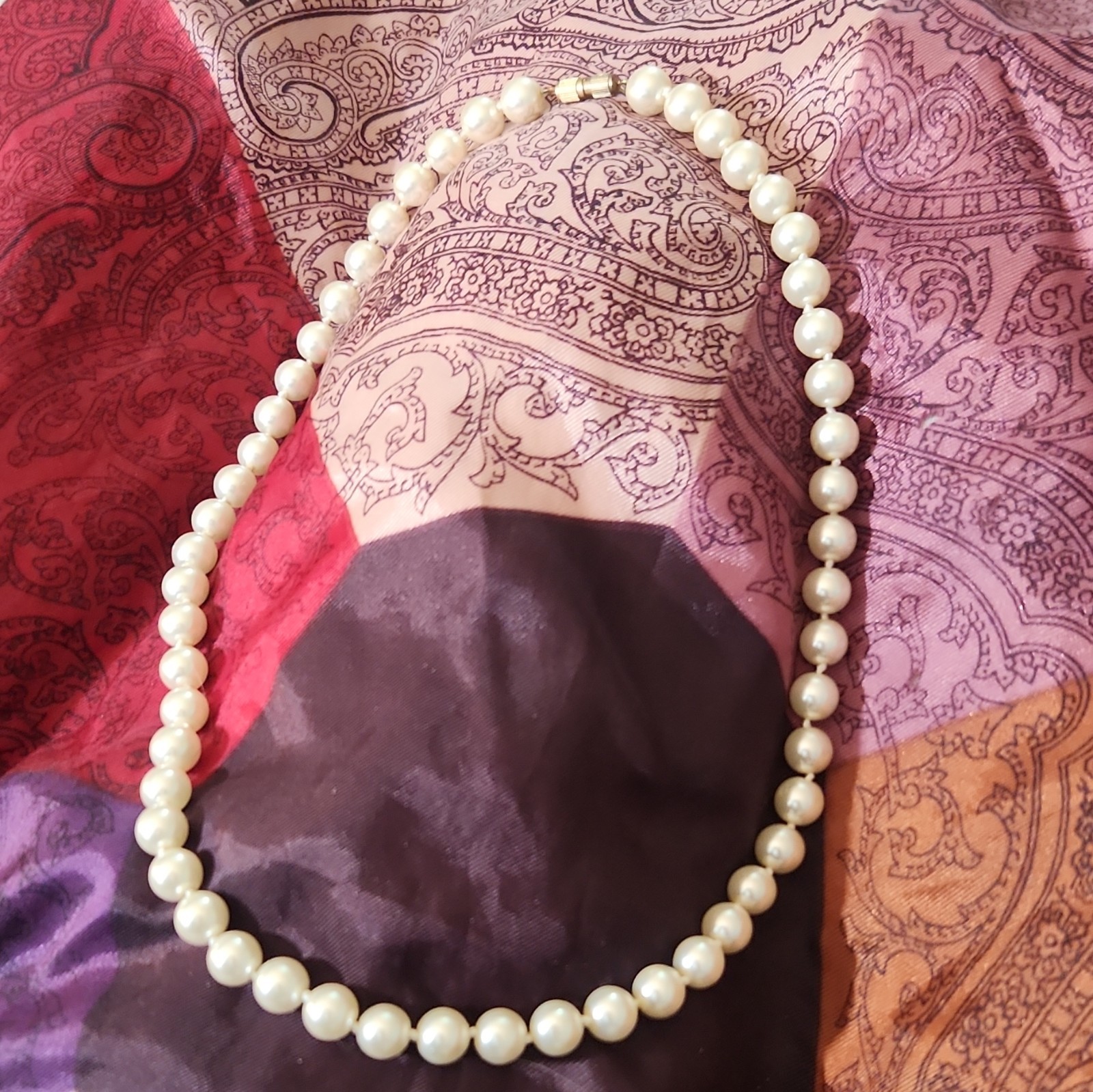 White Faux Pearl Beaded Strand Necklace Round Simulated Imitation Pearl